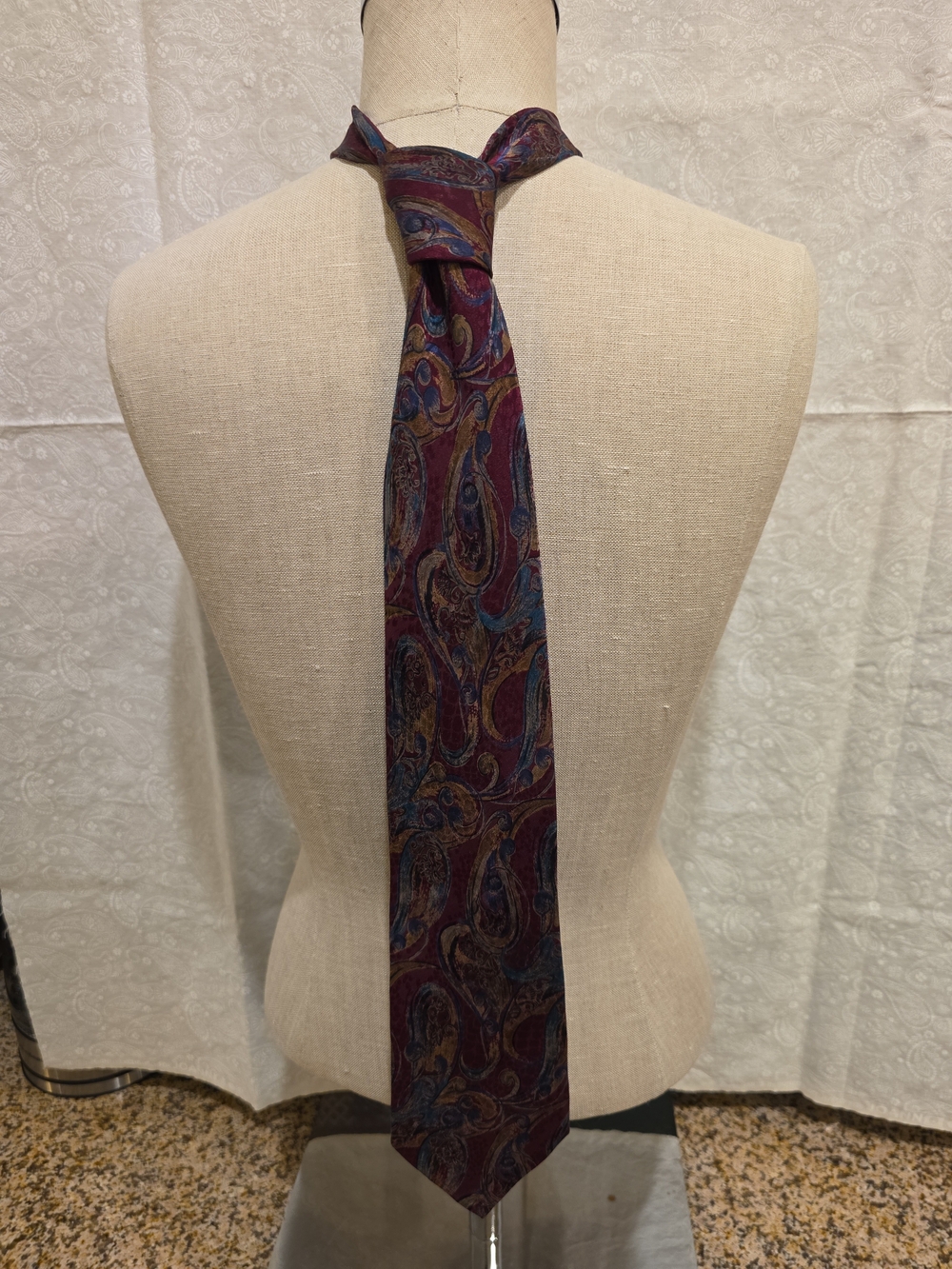 Men's Burgundy Paisley Silk Tie - Unbranded